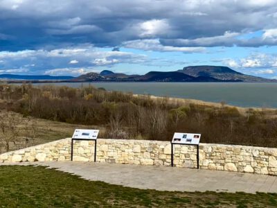 A Balaton legszebb tavaszi arca – Mandulavirágzás Balatongyörökön