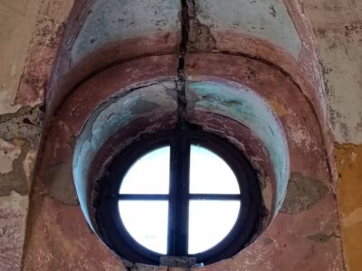 A Balaton közelében rejtőző szakrális emlék: a Bari-hegyi kápolna
