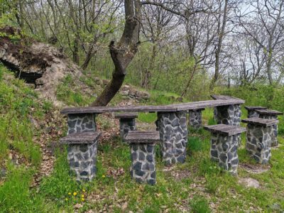 Halom-hegyi Vulkán tanösvény – ha egy könnyű, mégis látványos tavaszi túrára vágysz