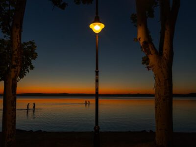 A Balaton egyik legszebb sétánya: a balatonföldvári Kvassay sétány