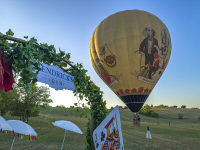 Egyedülálló hőlégballonnal jelent meg a Hendrick’s a Balatonon