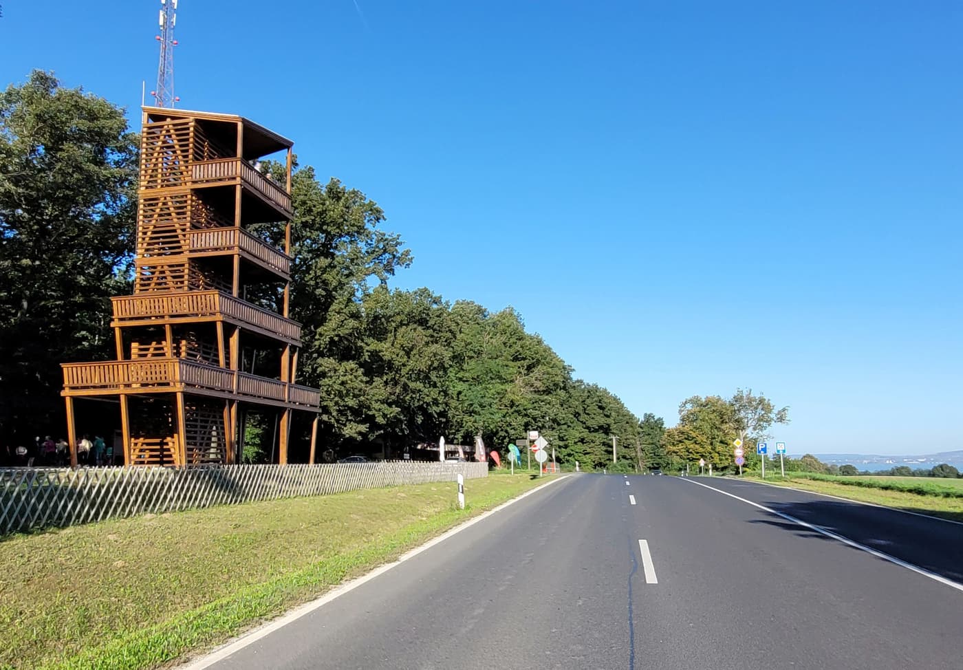 Somoshegyi-kilátó – páratlan balatoni panoráma Balatonberényből