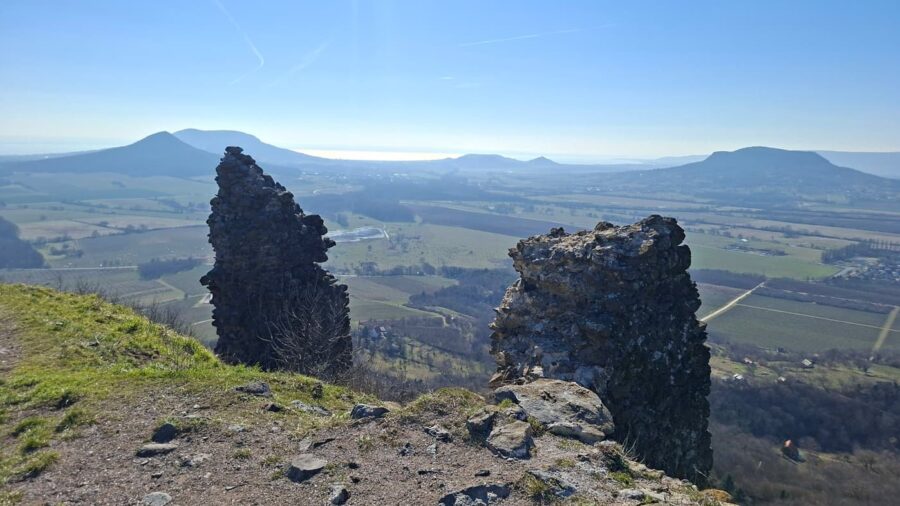 A Balaton-felvidék bazaltkoronás őre: a Csobánc-hegy és várroma