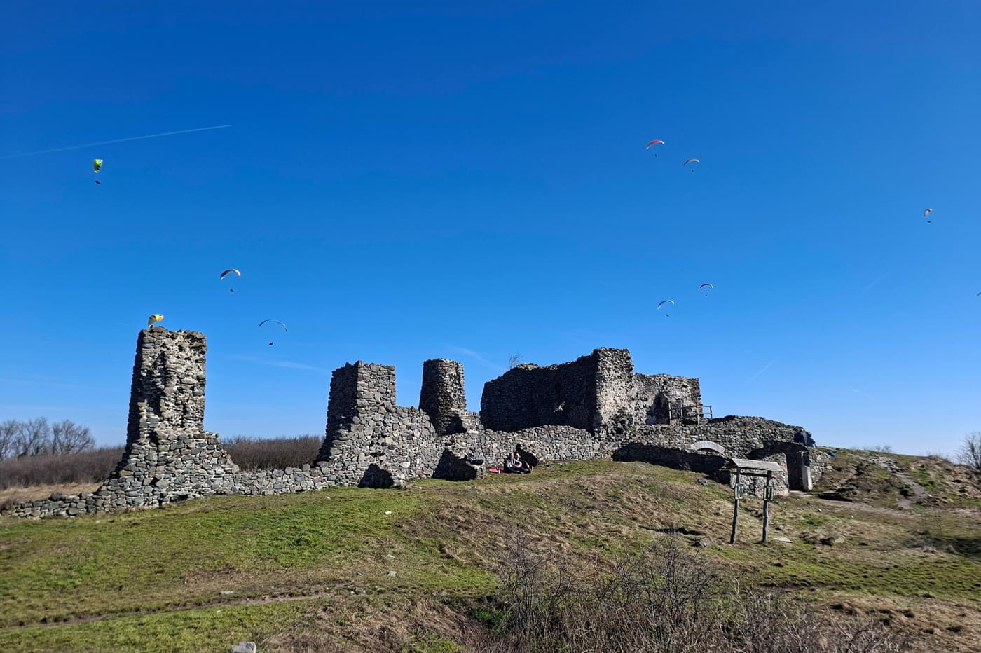 A Balaton-felvidék bazaltkoronás őre: a Csobánc-hegy és várroma