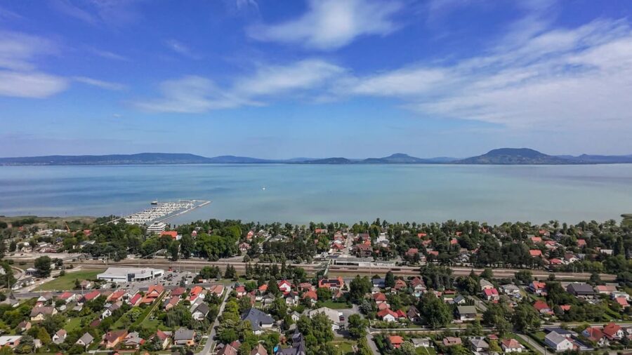Balatonfenyves, ahol a Balaton és a Nagyberek találkozik